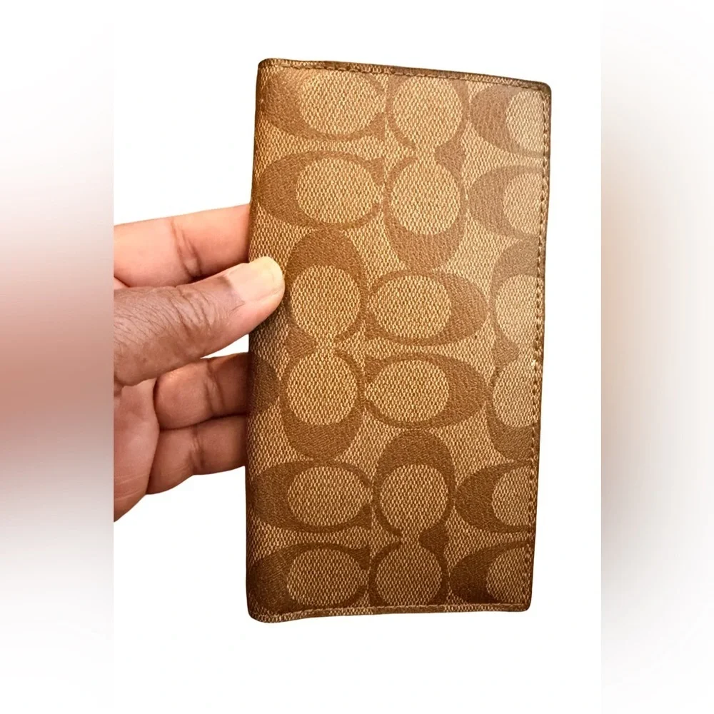 Coach Tan/ pink  Signature Clutch snap Wallet with matching detachable checkbook